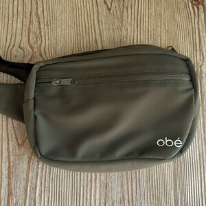 Obé belt bag. Olive color. Never used.